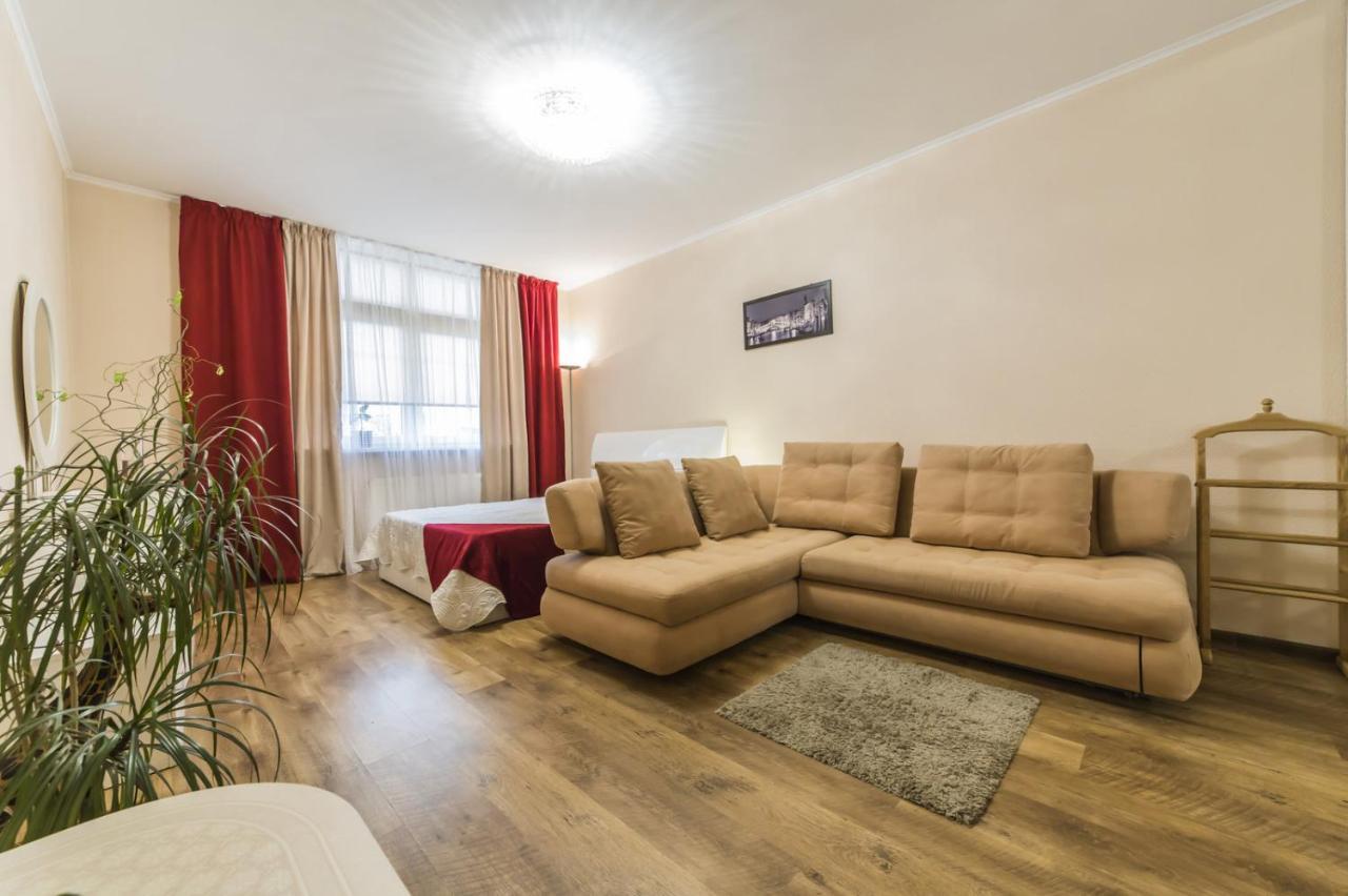 1 Поверх Ж К Паркові Озера Метро Дарниця Apartment Kiev Exterior foto