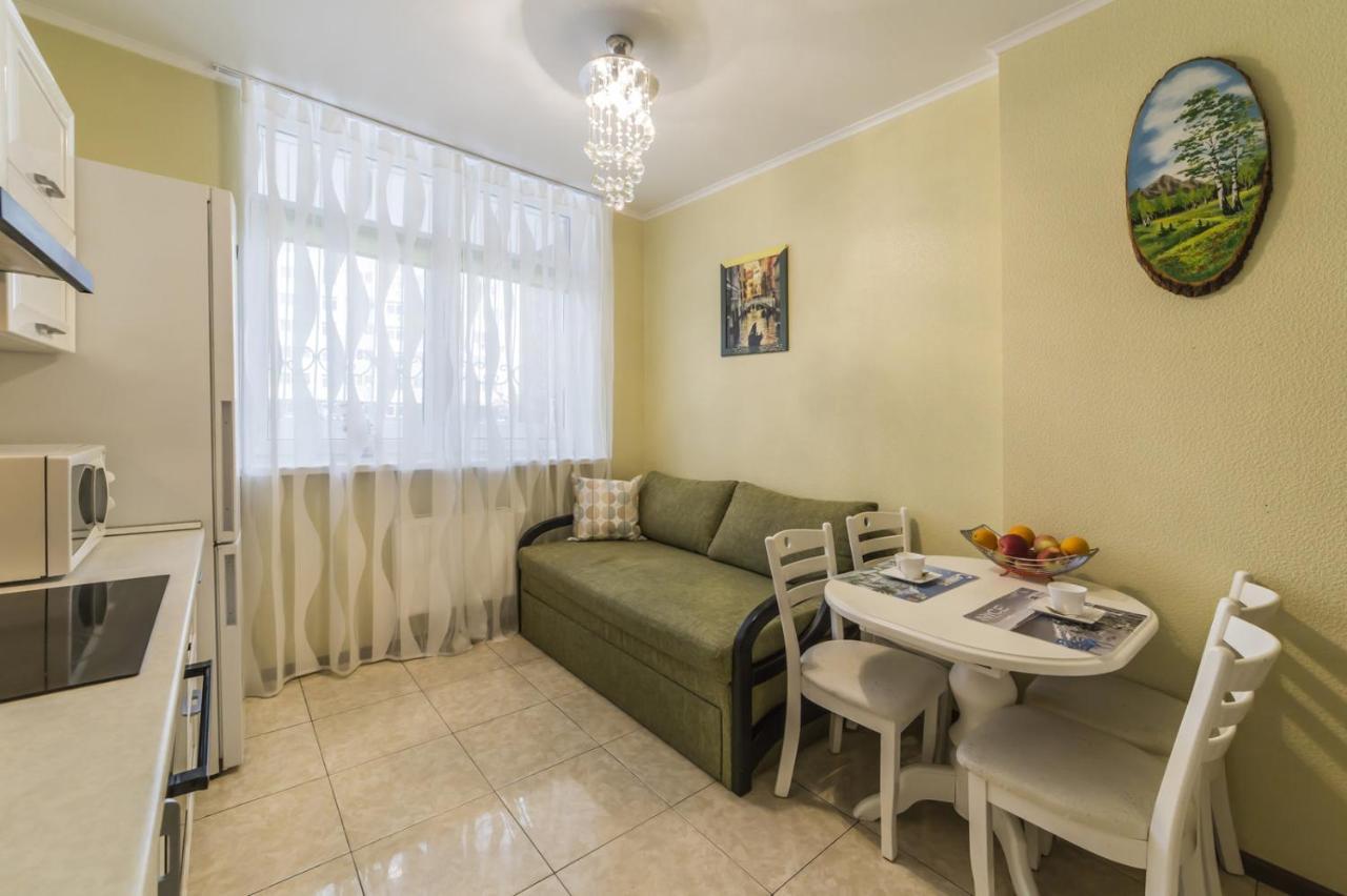 1 Поверх Ж К Паркові Озера Метро Дарниця Apartment Kiev Exterior foto
