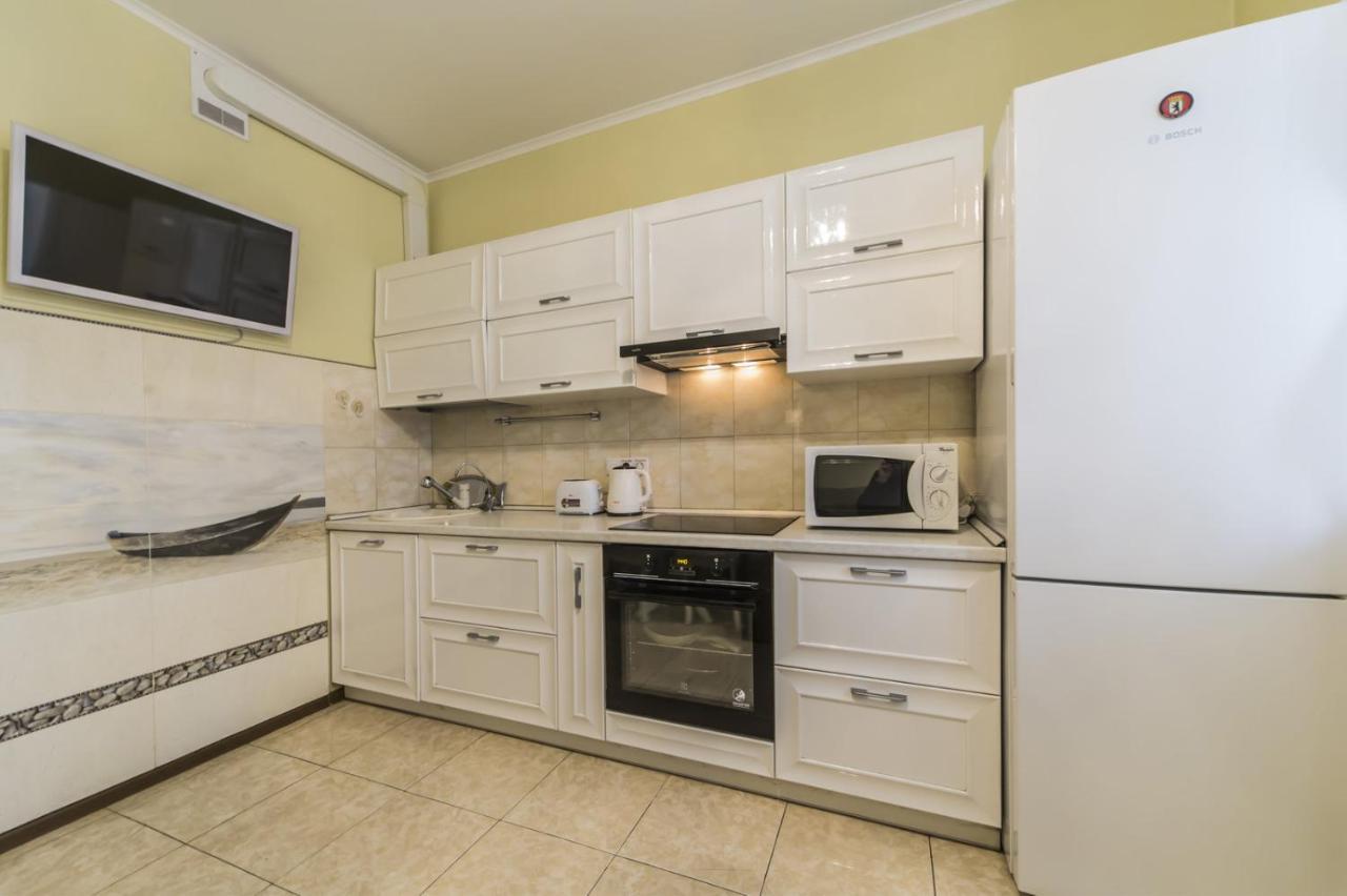 1 Поверх Ж К Паркові Озера Метро Дарниця Apartment Kiev Exterior foto
