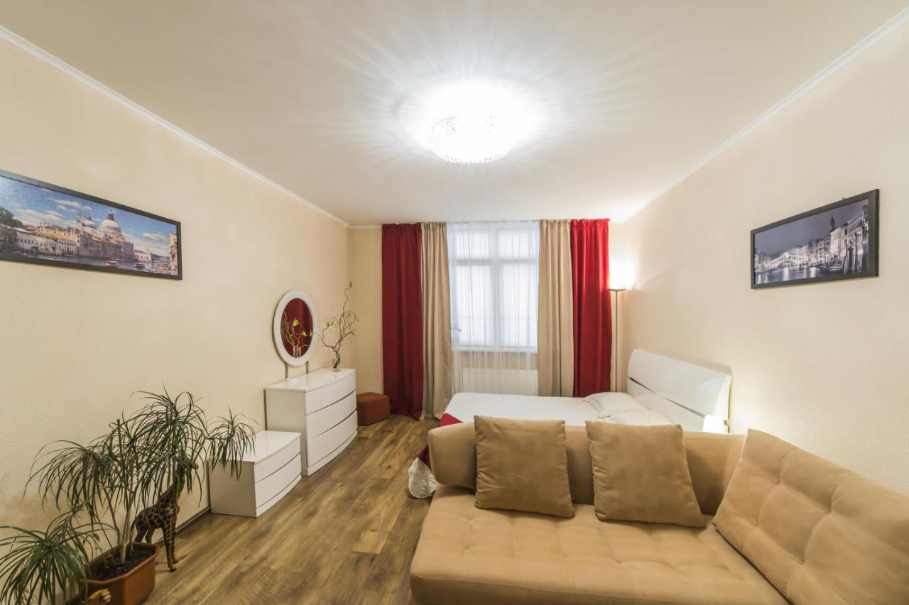 1 Поверх Ж К Паркові Озера Метро Дарниця Apartment Kiev Exterior foto